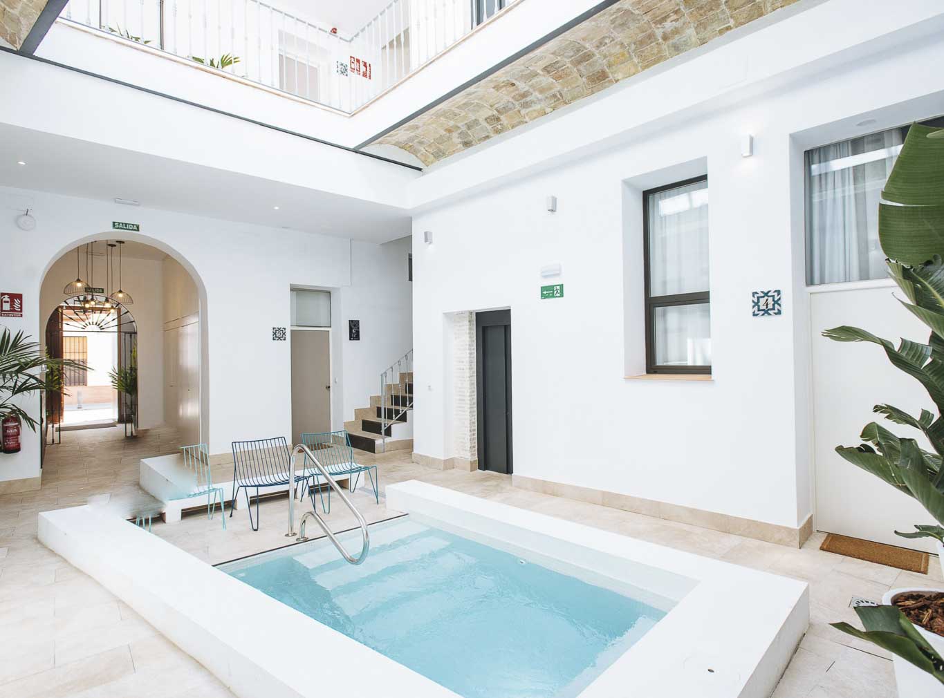 Apartamentos turísticos con piscina en Sevilla